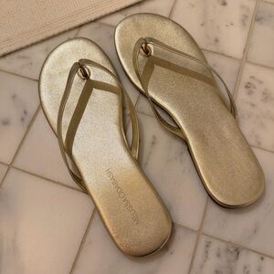 Sz 38 Melissa Odabash Gold Metallic Thong Sandals - Women's